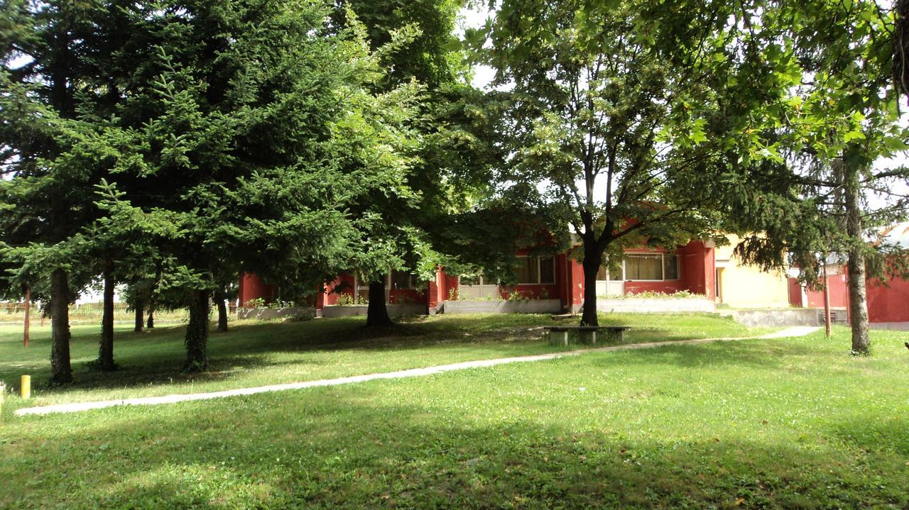 Hotel Stroitel Hisarya Dış mekan fotoğraf