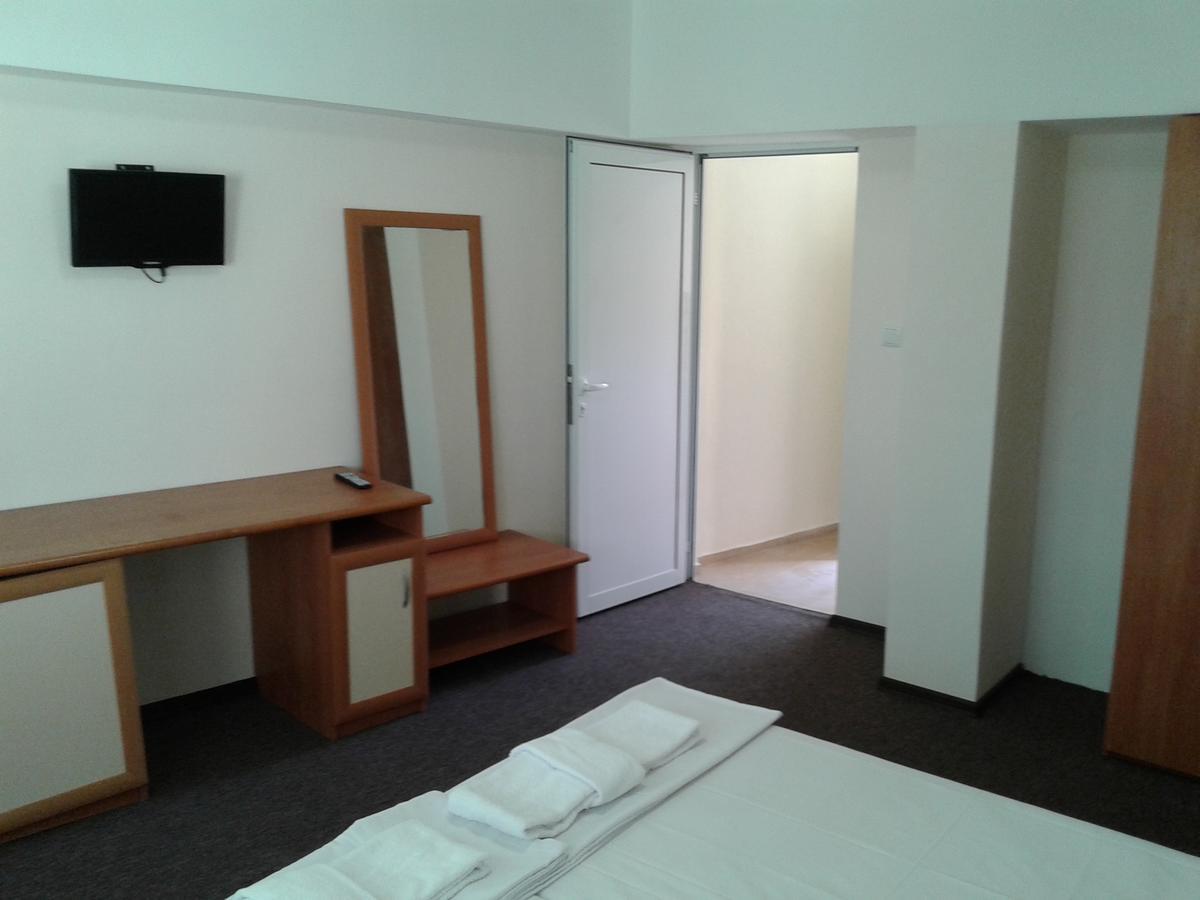 Hotel Stroitel Hisarya Dış mekan fotoğraf