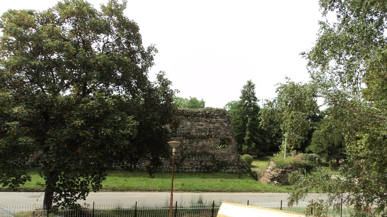 Hotel Stroitel Hisarya Dış mekan fotoğraf