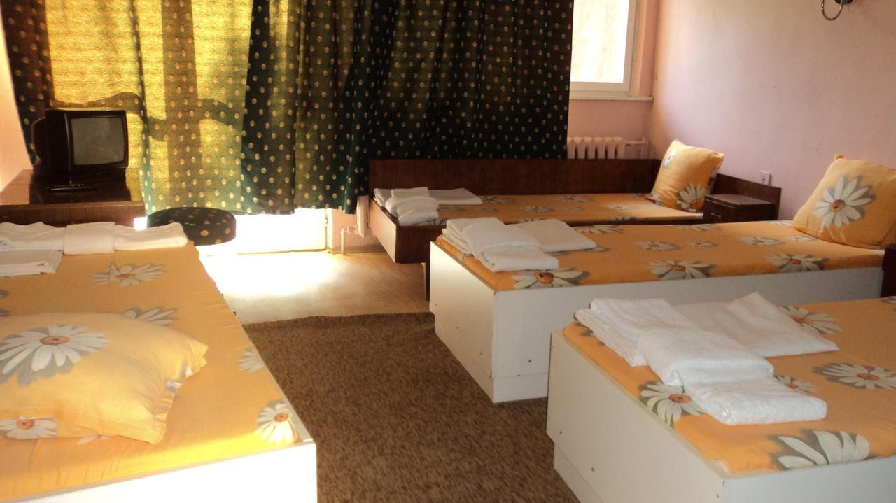 Hotel Stroitel Hisarya Dış mekan fotoğraf